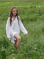 click here to see preteen model image